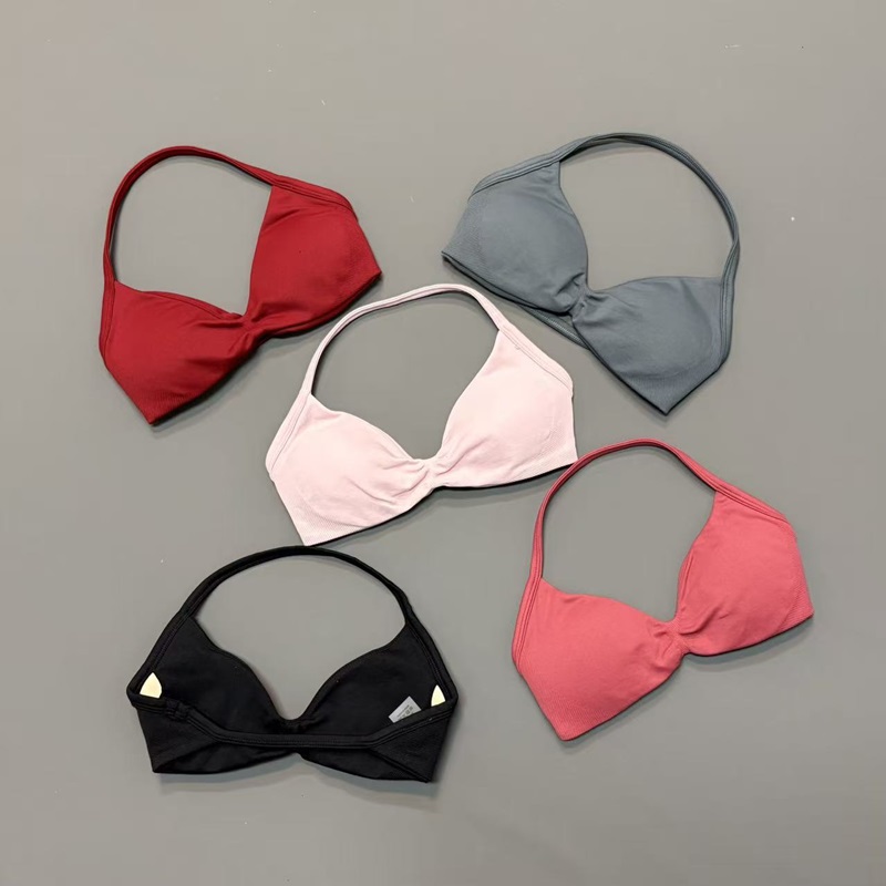 Women Halter Sports Bra V-Neck - Yoga Mat For Fitness recension och pris